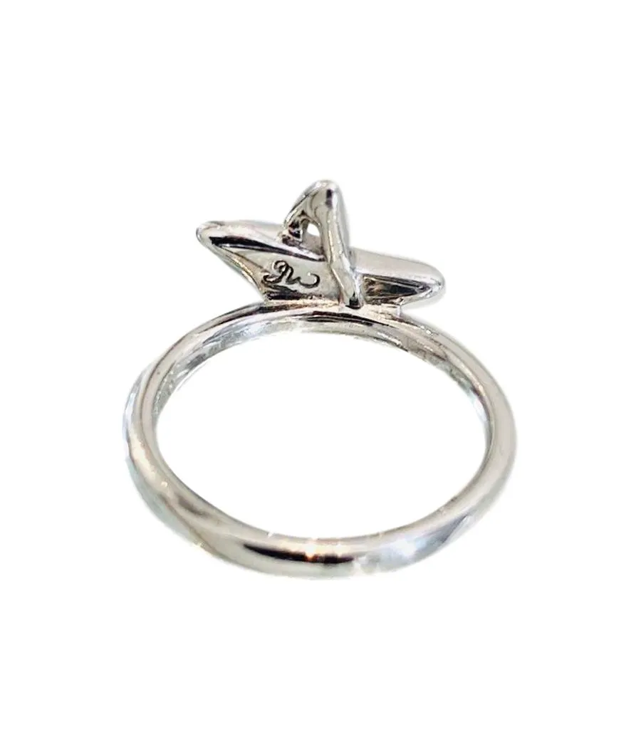 18k White Gold & Diamond Star Ring