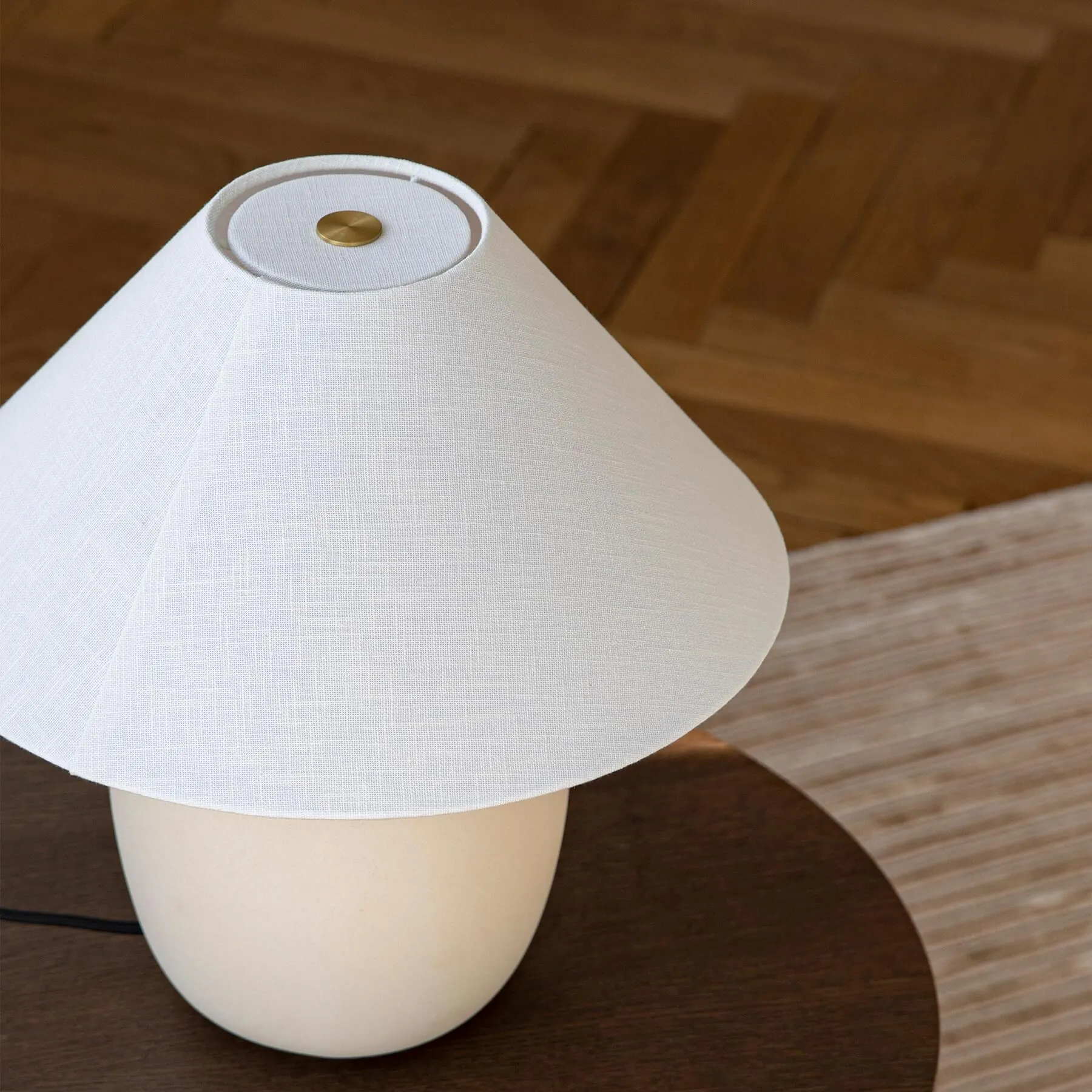 Audo Copenhagen Torso Table Lamp 37