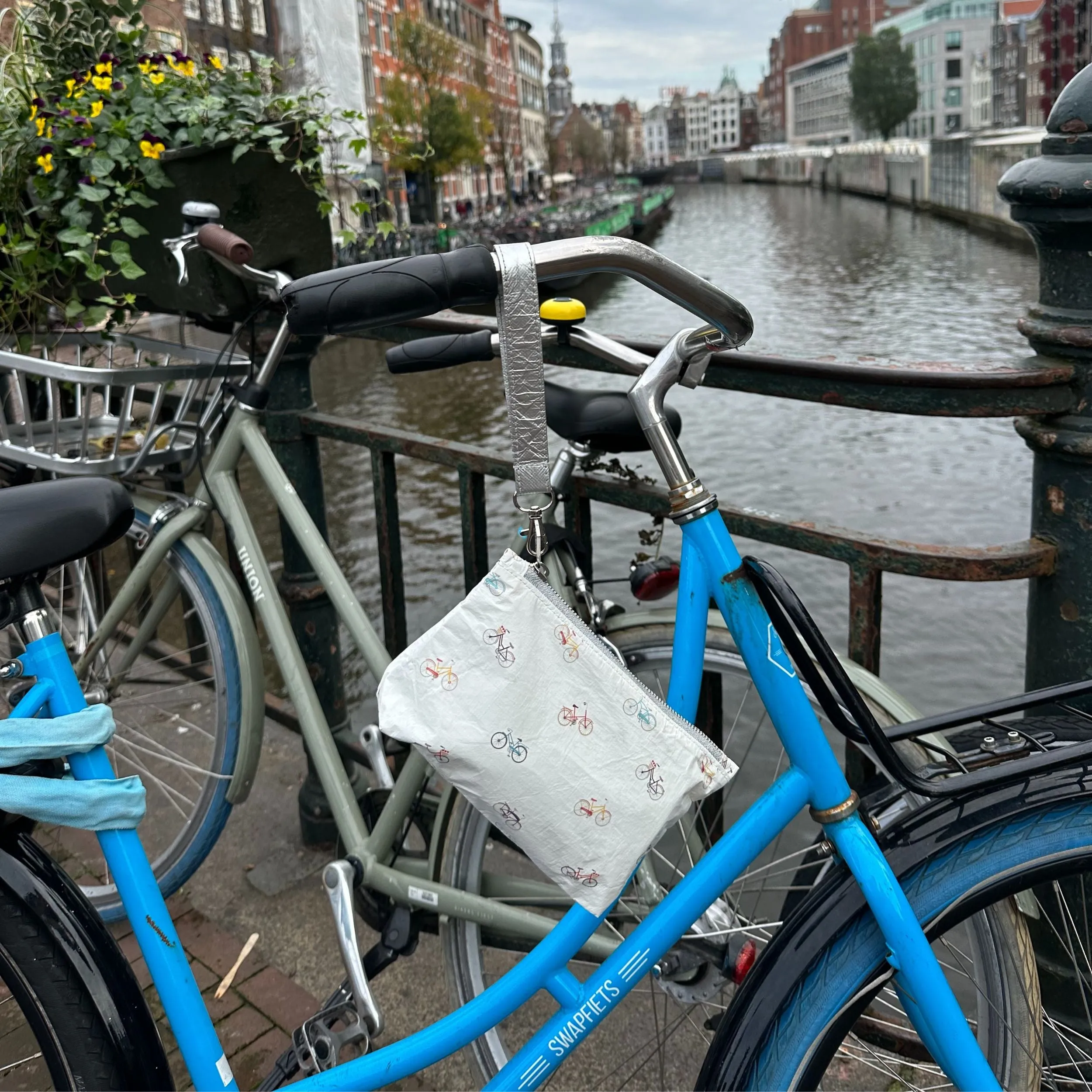 Mini Zipper Pack in Colorful Bicycles Pattern