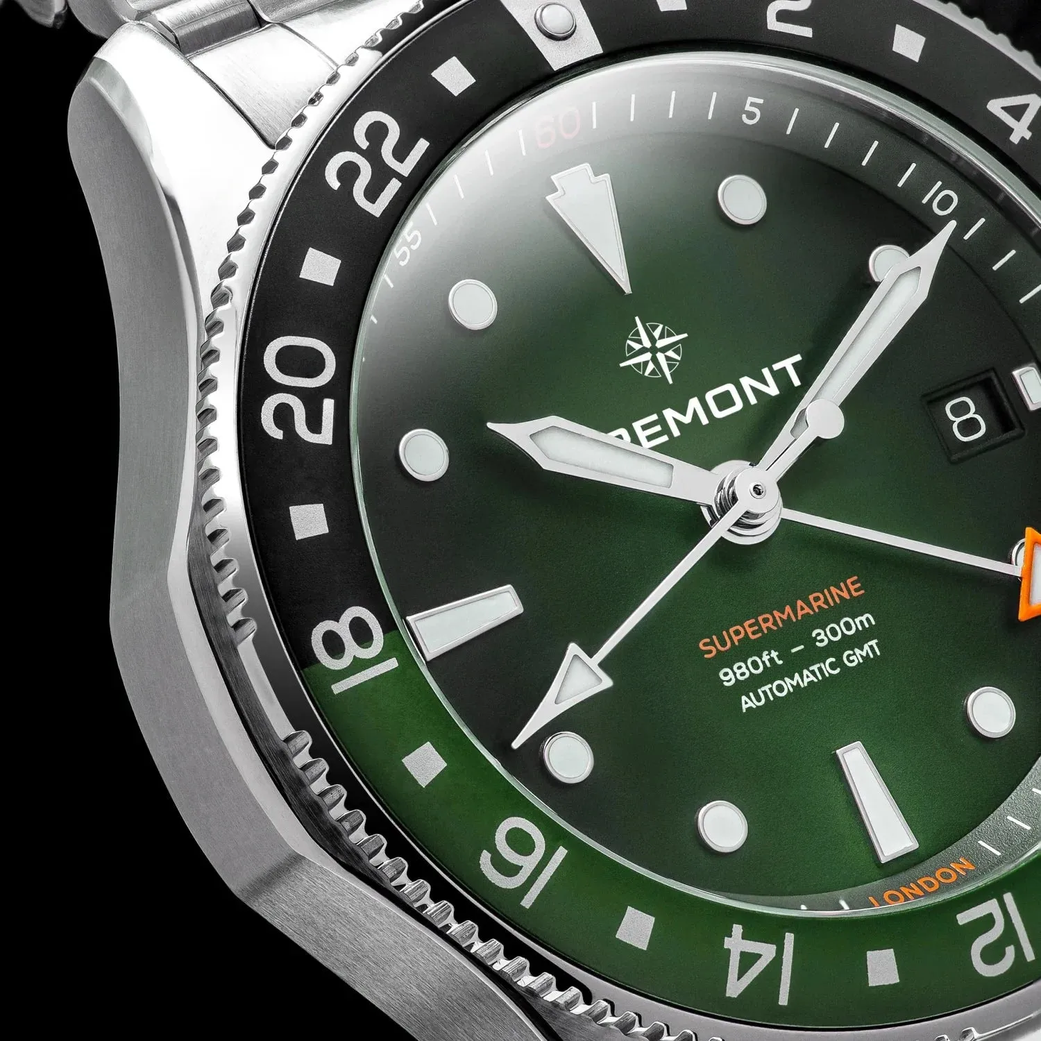 Supermarine 300M GMT, 'Tundra' Green