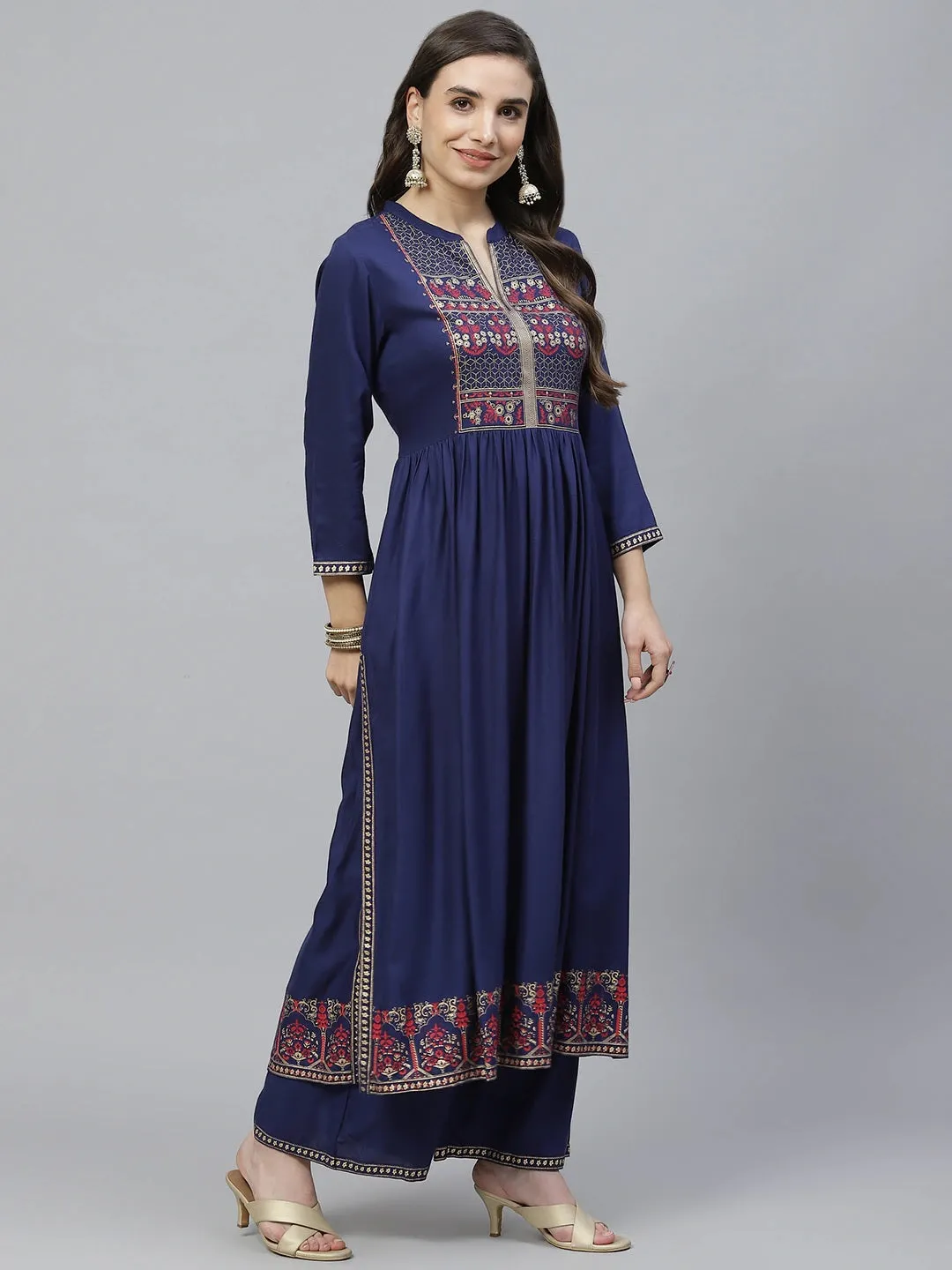 Women Navy Blue And Red Embroidered Kurta